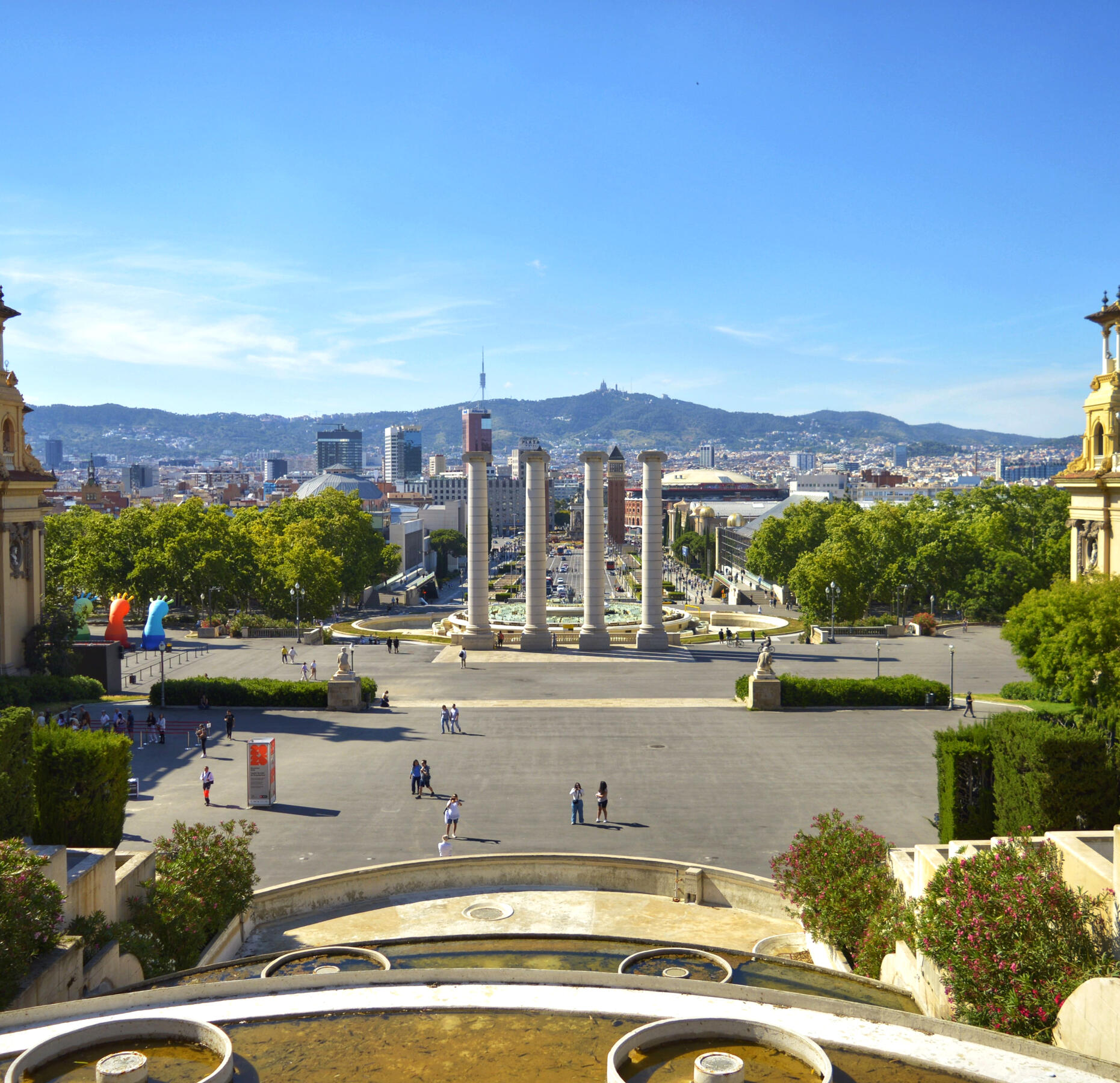 Plaça Cadafalch, Montjuic.